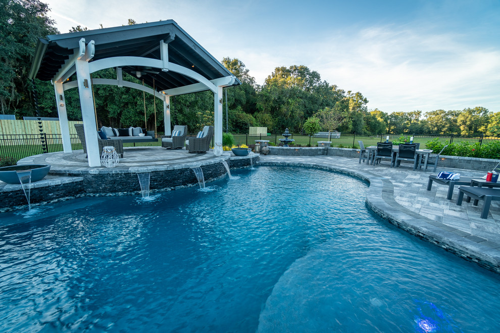 Large farmhouse swimming pool in Jacksonville.