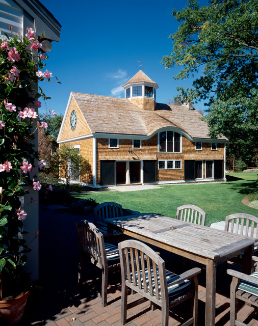 The Clock Barn Campagne Façade Boston par Bensonwood Houzz