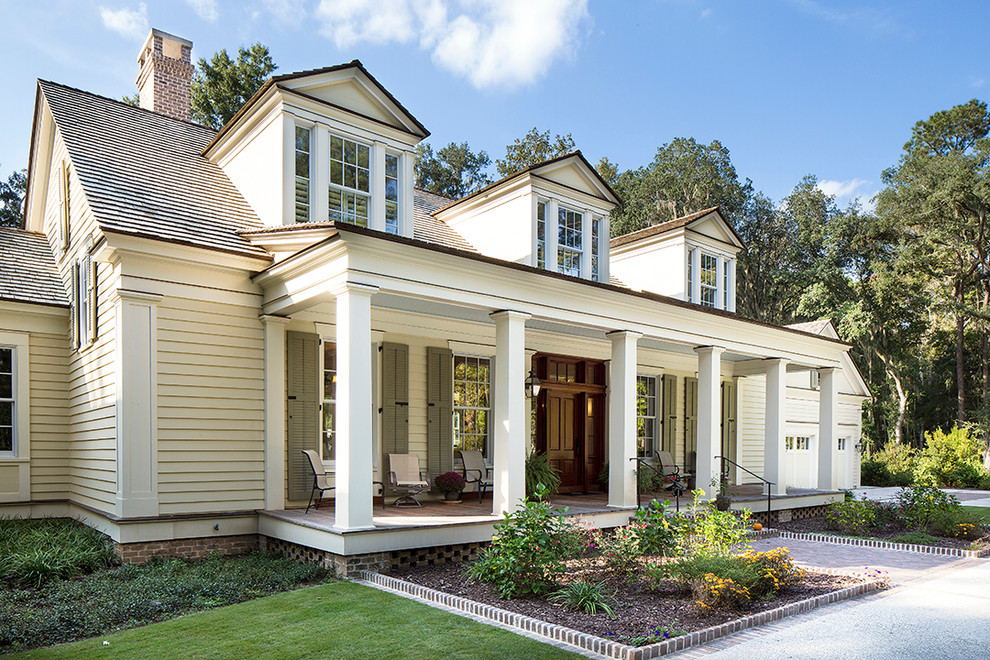 The Ford Plantation Farmhouse Exterior Atlanta By J T Turner Construction Houzz The Ford Plantation Farmhouse, Farmhouse Outdoor Lighting Ideas