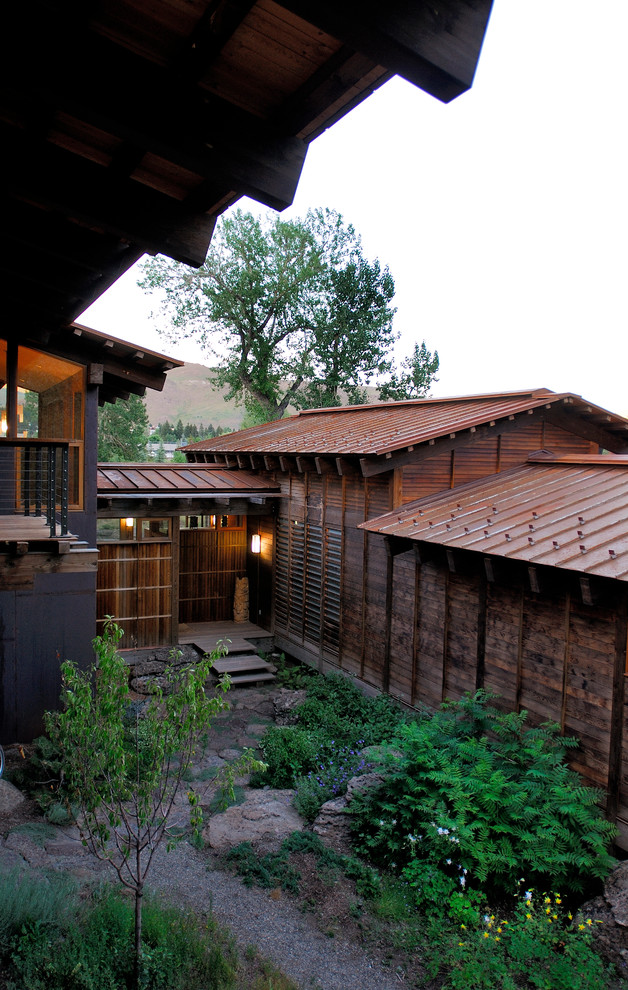 На фото: дом в японском стиле в современном стиле с