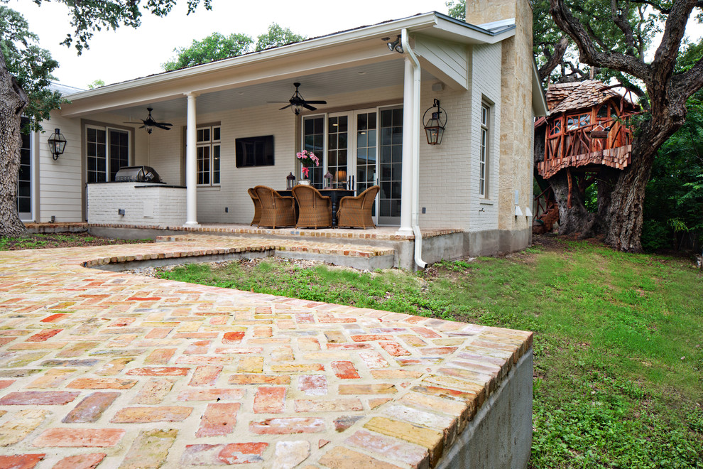 Photo of a rural house exterior in Austin.