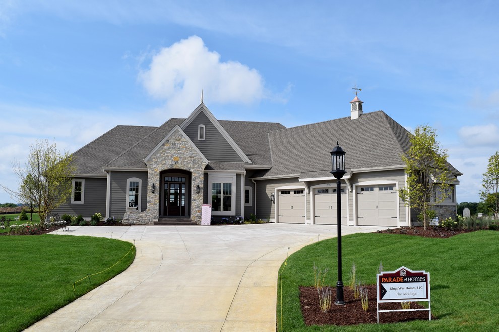 The Meritage Parade of Homes, Woodridge Estates, Delafield Traditional Exterior Milwaukee