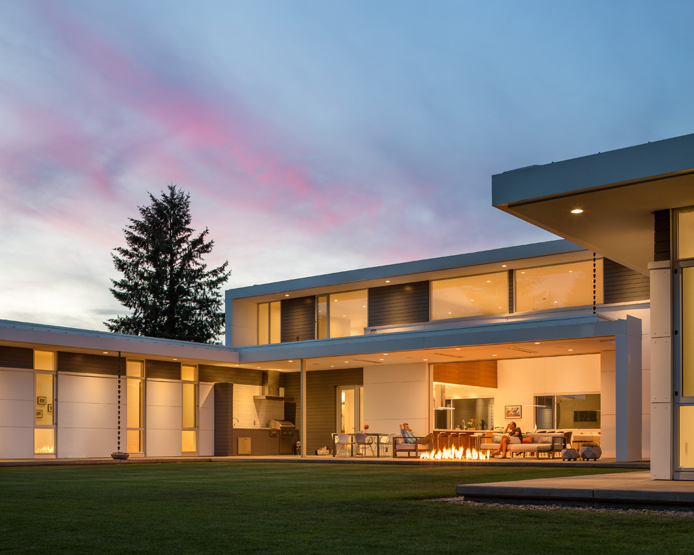 This is an example of a modern house exterior in Portland.