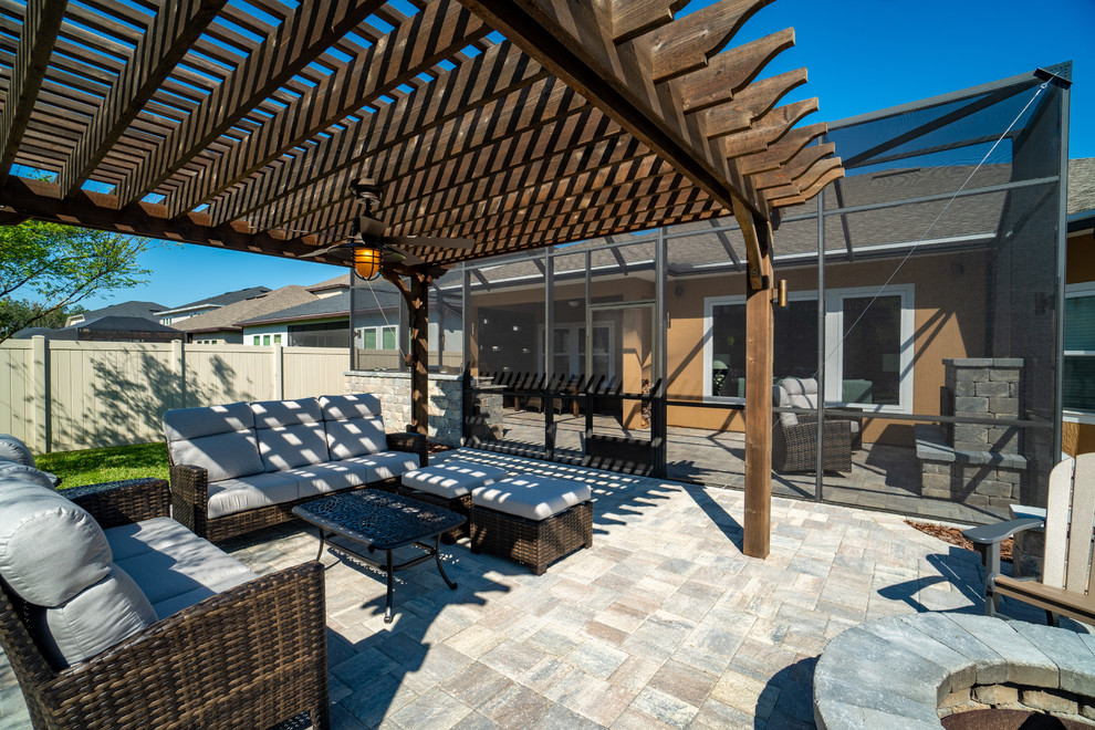 Idées déco pour une grande terrasse montagne.