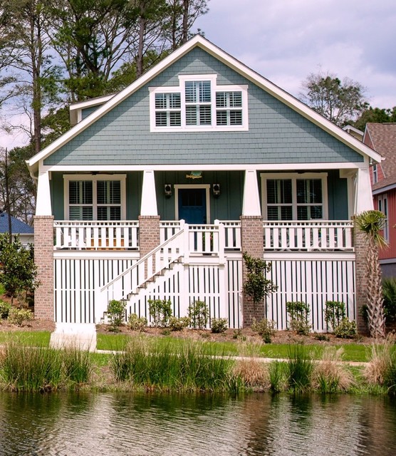 The SEAHAVEN COTTAGE at pond view Craftsman Exterior Wilmington