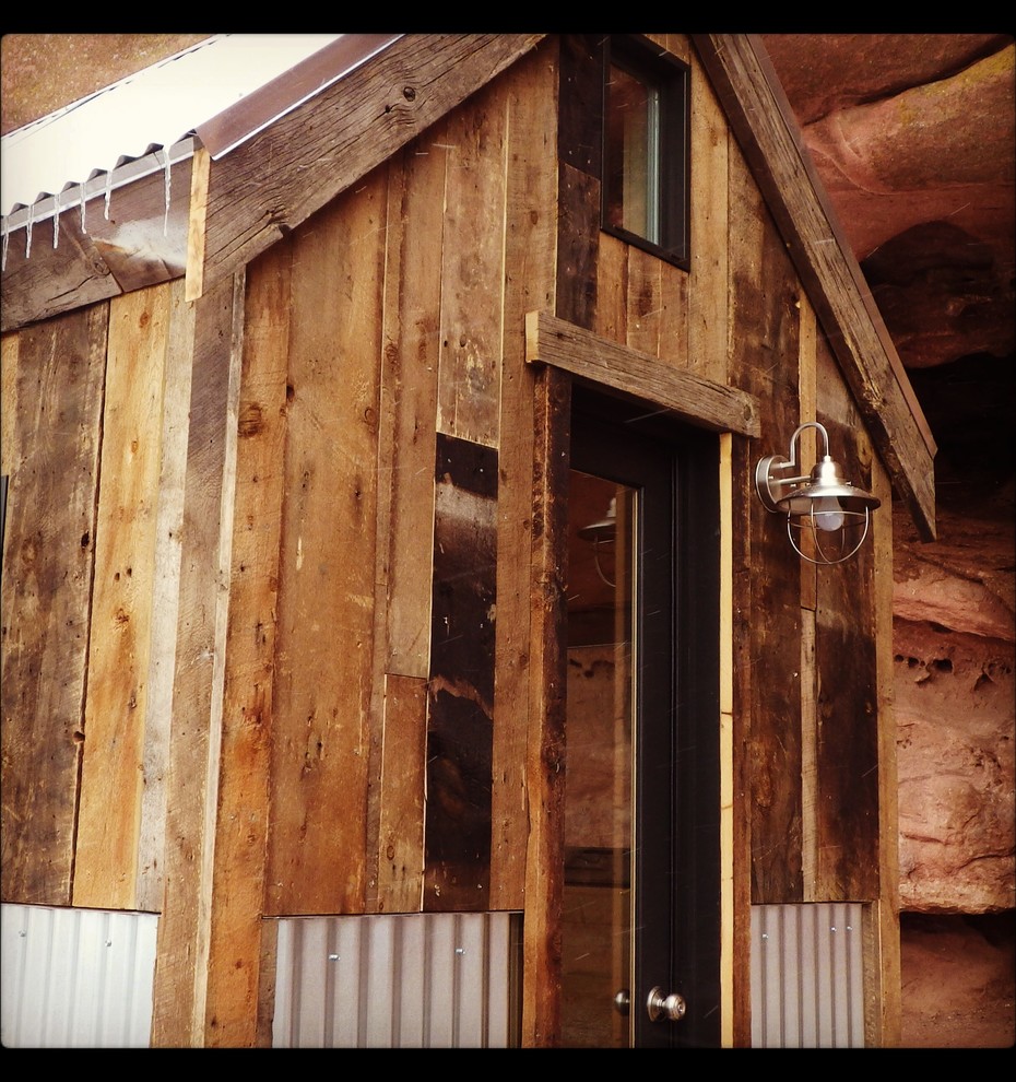 Kleine Stilmix Holzfassade Haus in Denver