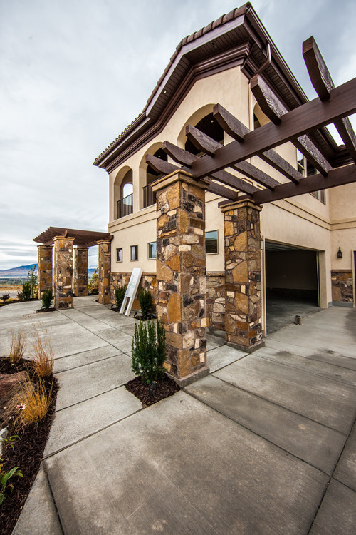 Salt Lake City Home Builders List [2022] | Which SLC Home Builder Should You Hire?