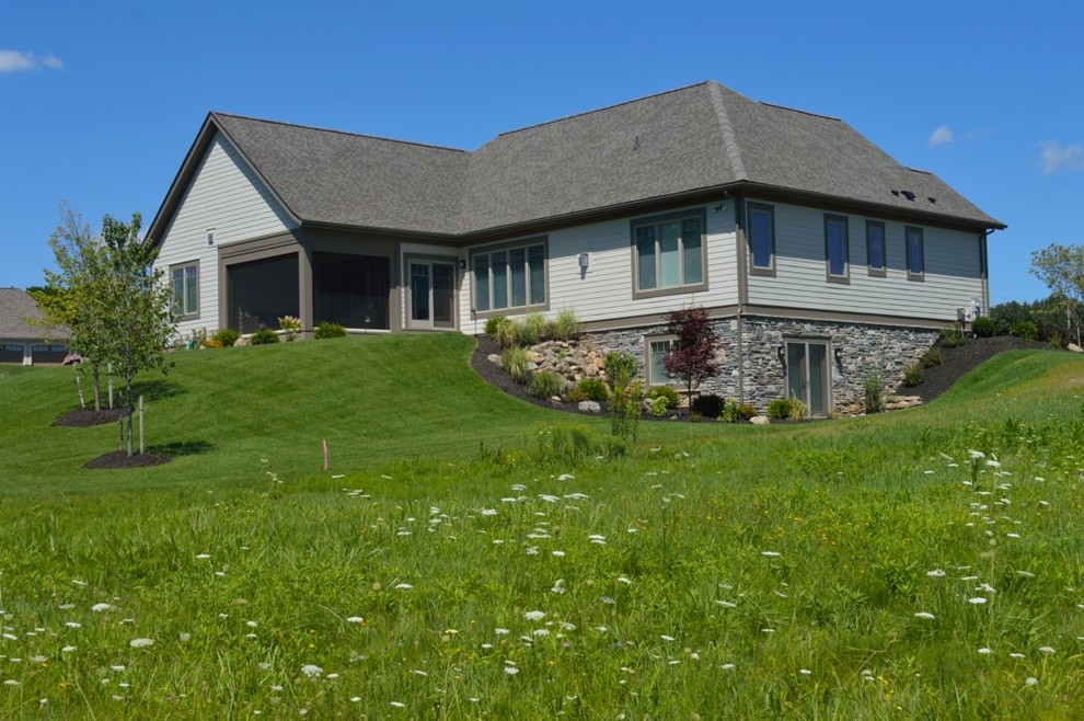 Traditional custom built ranch home - Traditional - Exterior - New York ...