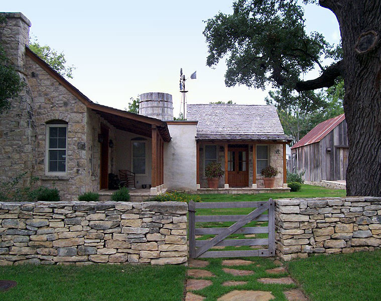 This is an example of a rustic house exterior in Austin.