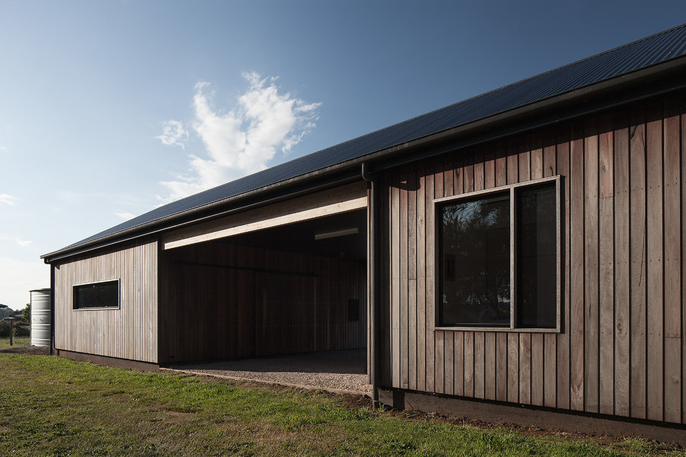 Einstöckige Moderne Holzfassade Haus mit grauer Fassadenfarbe in Geelong