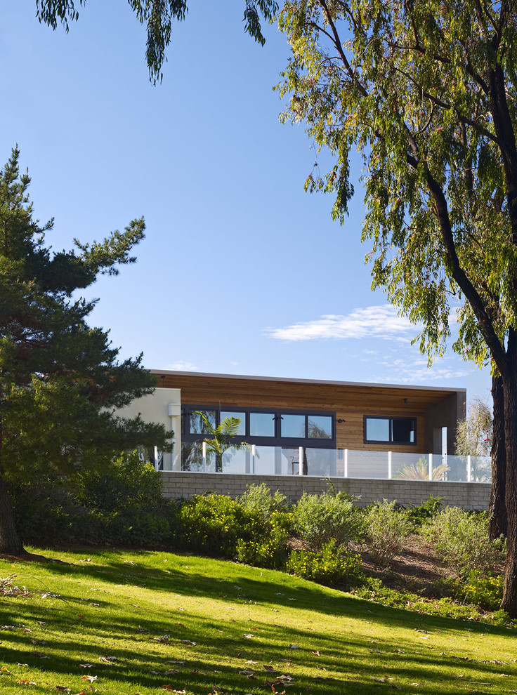 Minimalist exterior home photo in Orange County