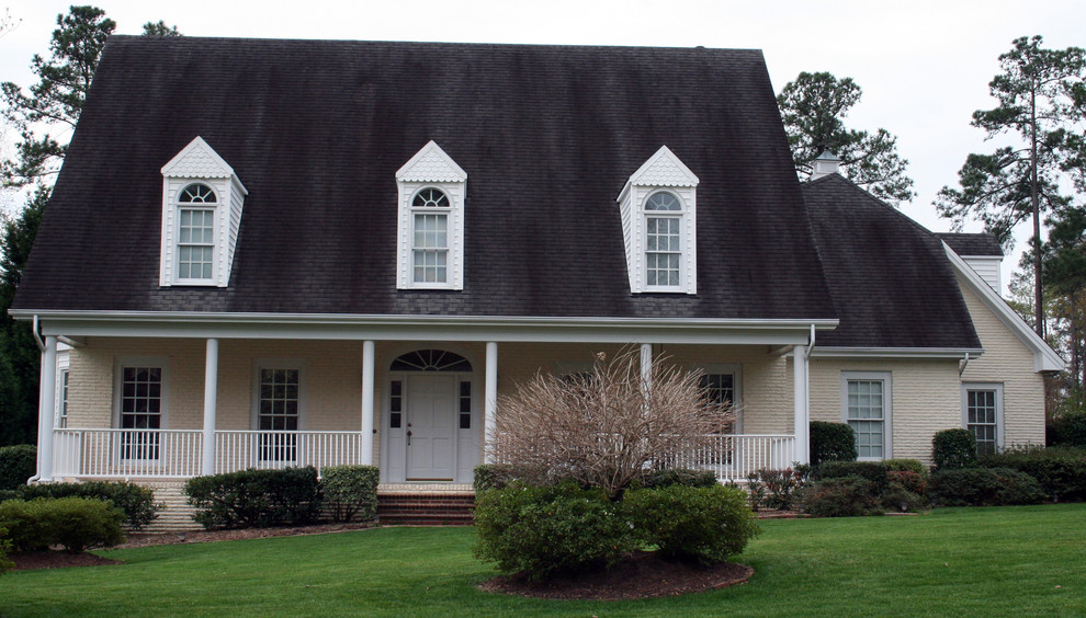 Exterior home photo in Raleigh