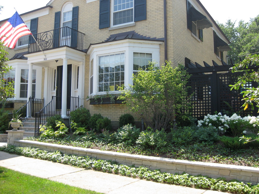 Traditional exterior home idea in Chicago