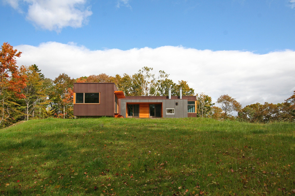 Inspiration for a modern house exterior in Boston.