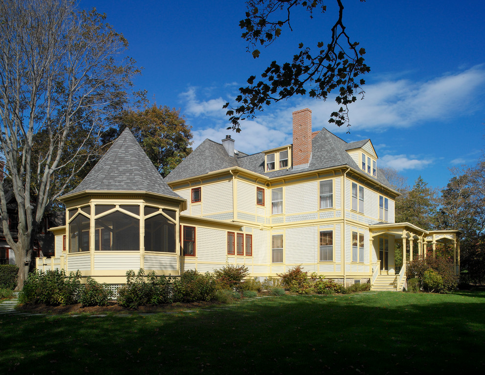 Victorian three-story exterior home idea in Providence