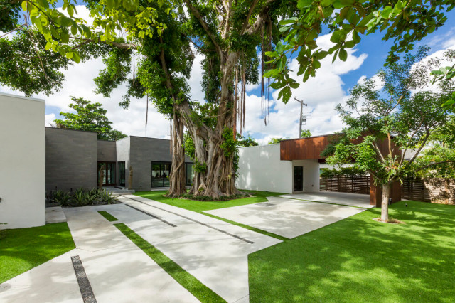 Villa Bali Modern Exterior Miami By Blanco Design Build LLC 