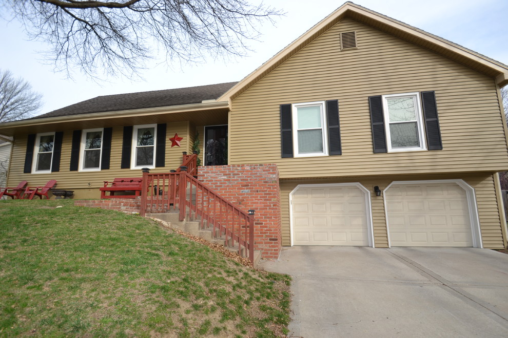 Vinyl Siding Traditional Exterior Kansas City by Johnson County