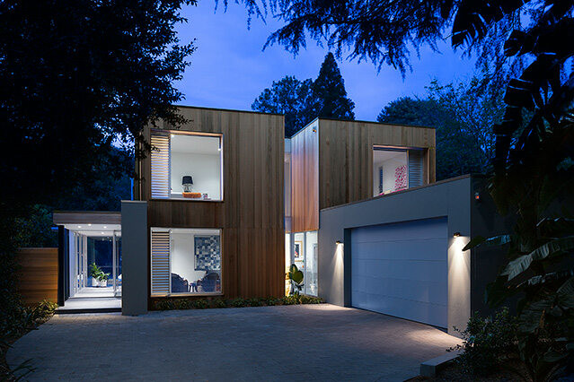 Inspiration for a multi-coloured contemporary two floor house exterior in Sydney with a flat roof.