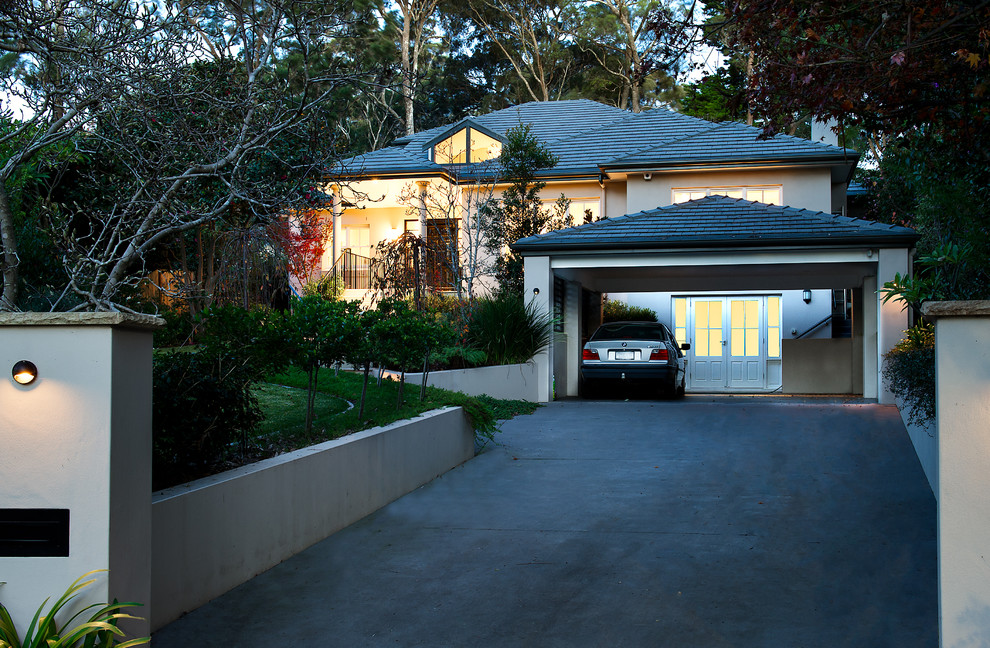 シドニーにあるコンテンポラリースタイルのおしゃれな家の外観 (コンクリートサイディング) の写真