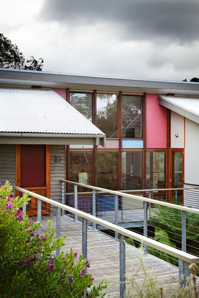 Mittelgroßes Modernes Haus mit Mix-Fassade in Melbourne