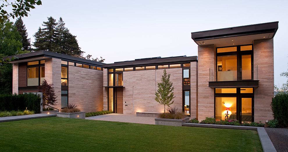 Contemporary two floor house exterior in Seattle.