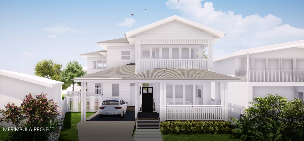 На фото: большой, двухэтажный, белый частный загородный дом в морском стиле с комбинированной облицовкой, двускатной крышей и металлической крышей с