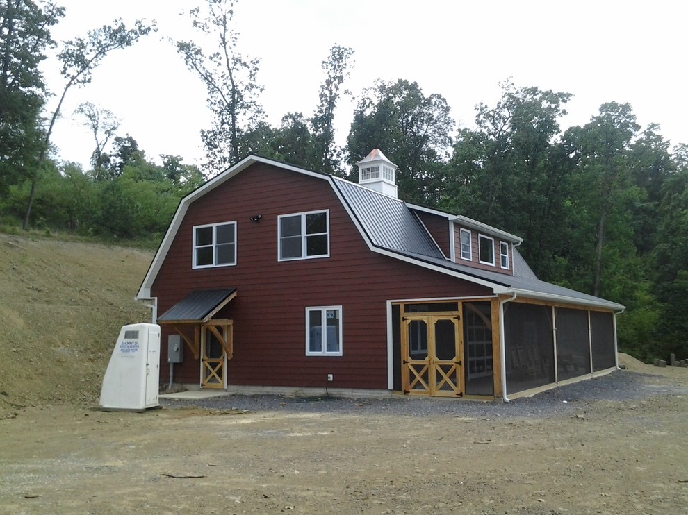 Weekend getaway in Fort Ashby, WV Farmhouse Exterior Other by