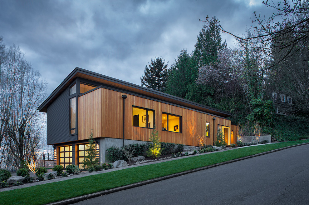 Design ideas for a contemporary bungalow house exterior in Portland.