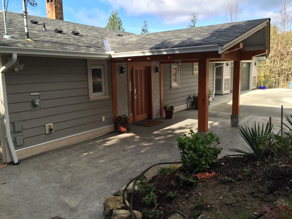 West Sechelt Renovation and Carriage house Craftsman Exterior