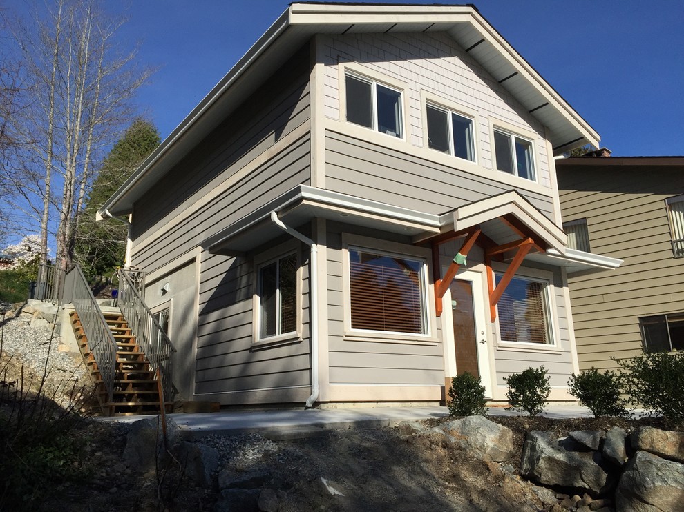 West Sechelt Renovation and Carriage house Craftsman Exterior Vancouver by Jenkins West Sechelt Renovation and Carriage house Craftsman Exterior Vancouver by Jenkins