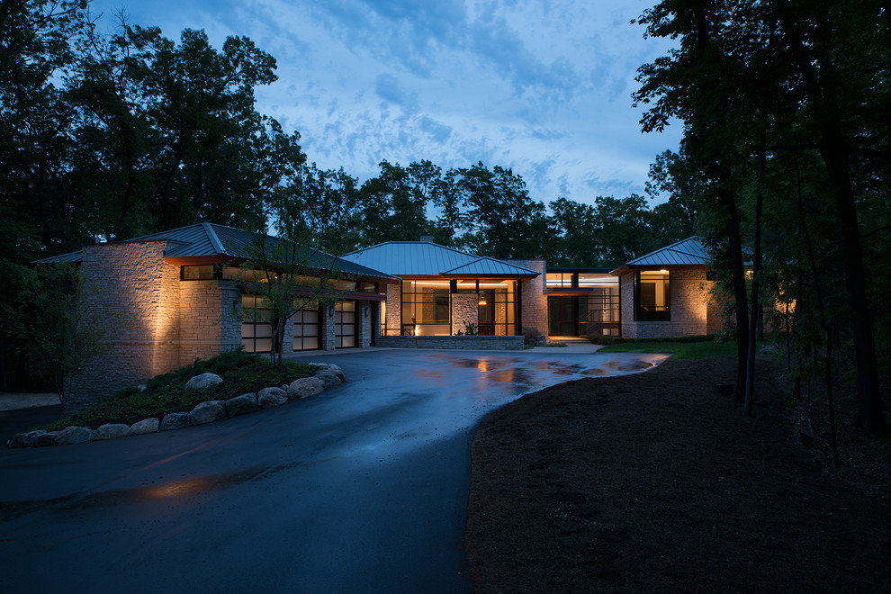 Inspiration for a contemporary exterior home remodel in Detroit
