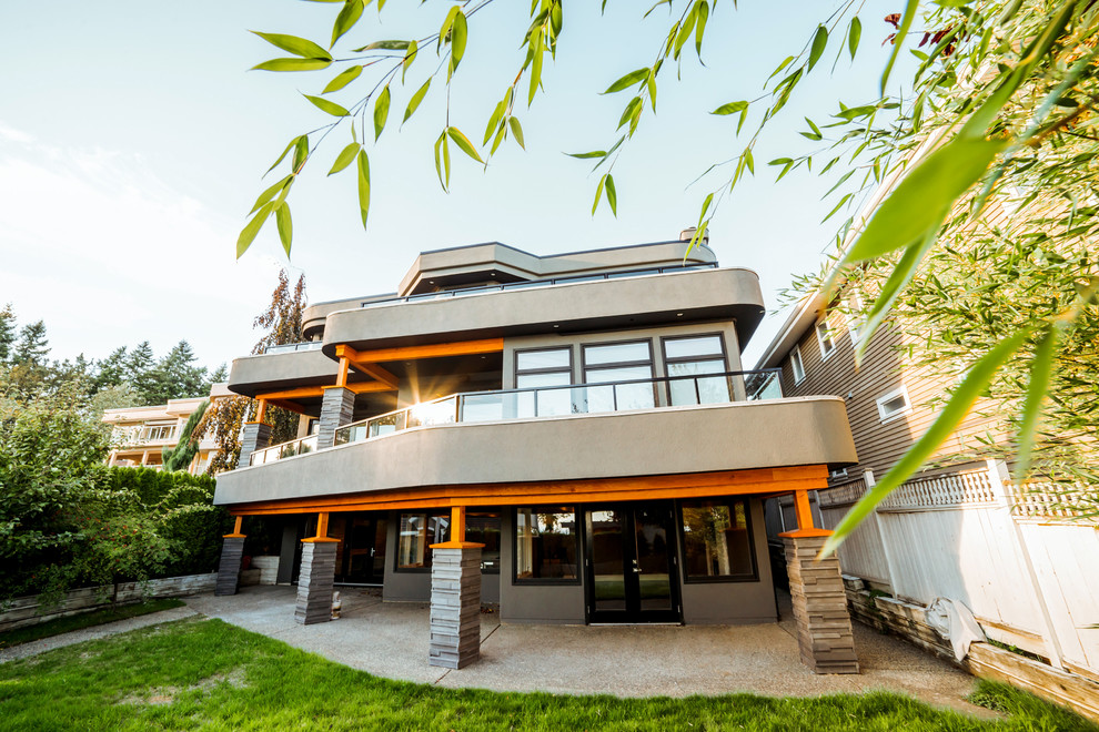 White Rock Marine Drive Modern Exterior Vancouver by Versa