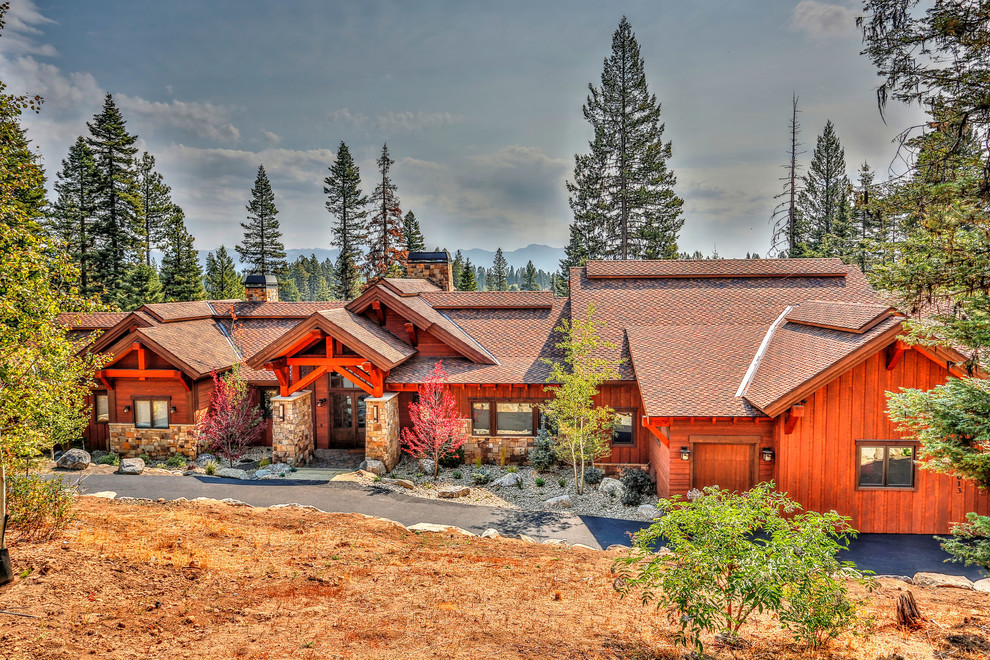 Inspiration for a rustic house exterior in Boise.