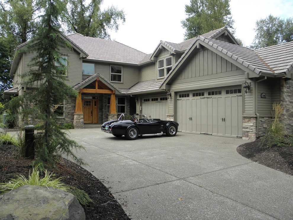 This is an example of a classic garage in Portland.