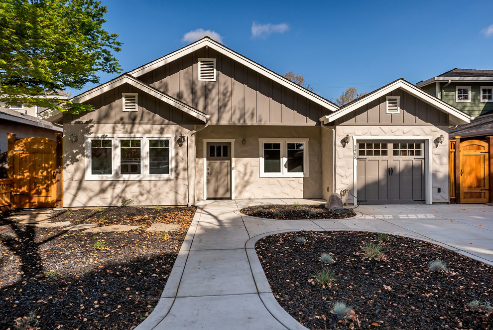 Inspiration for a mid-sized craftsman gray one-story stucco exterior home remodel in San Francisco