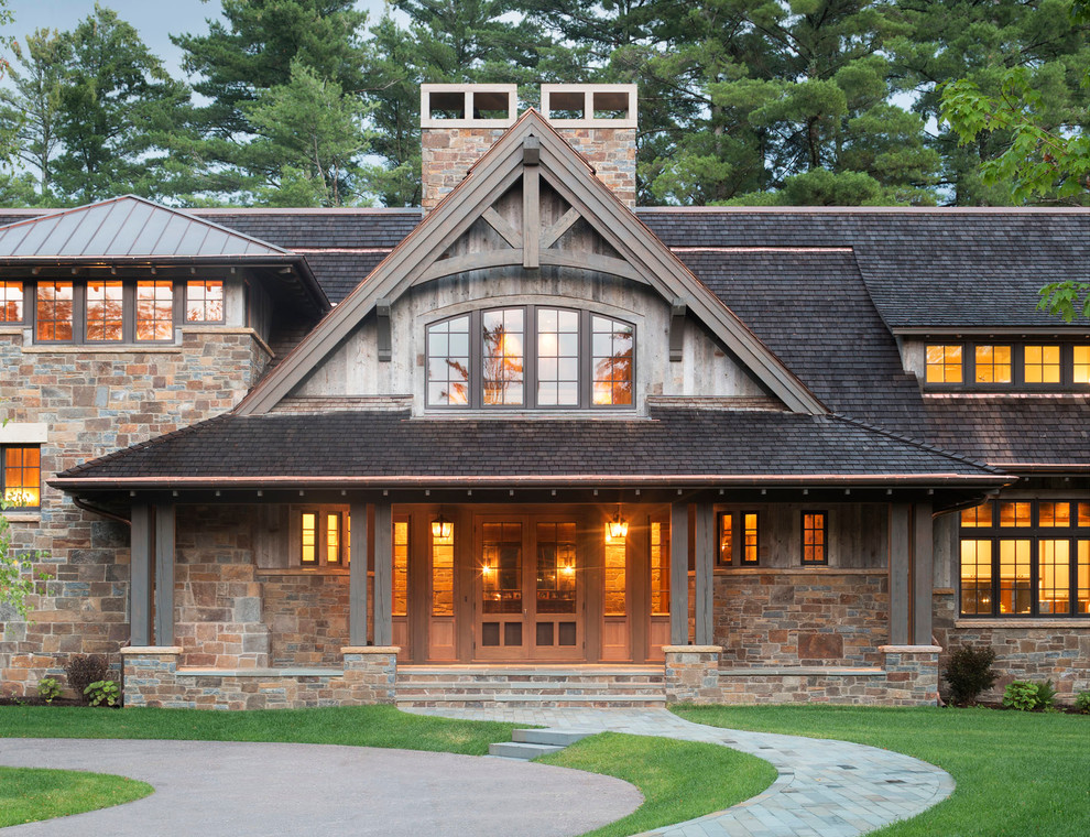 Rustic two floor house exterior in Minneapolis with mixed cladding.