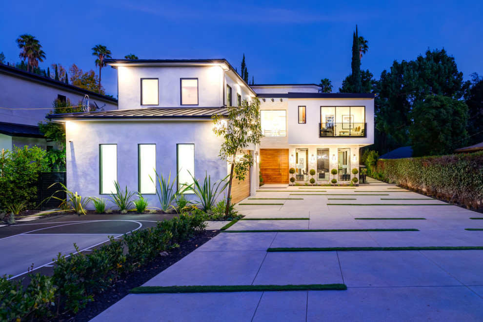 woodley ave Contemporary Exterior Los Angeles by US Home