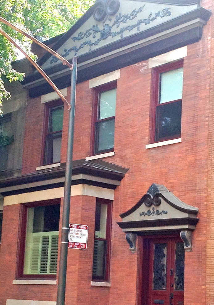 Wrigleyville/Chicago historic row house Classique Façade Chicago par Eye 4 Color Designs