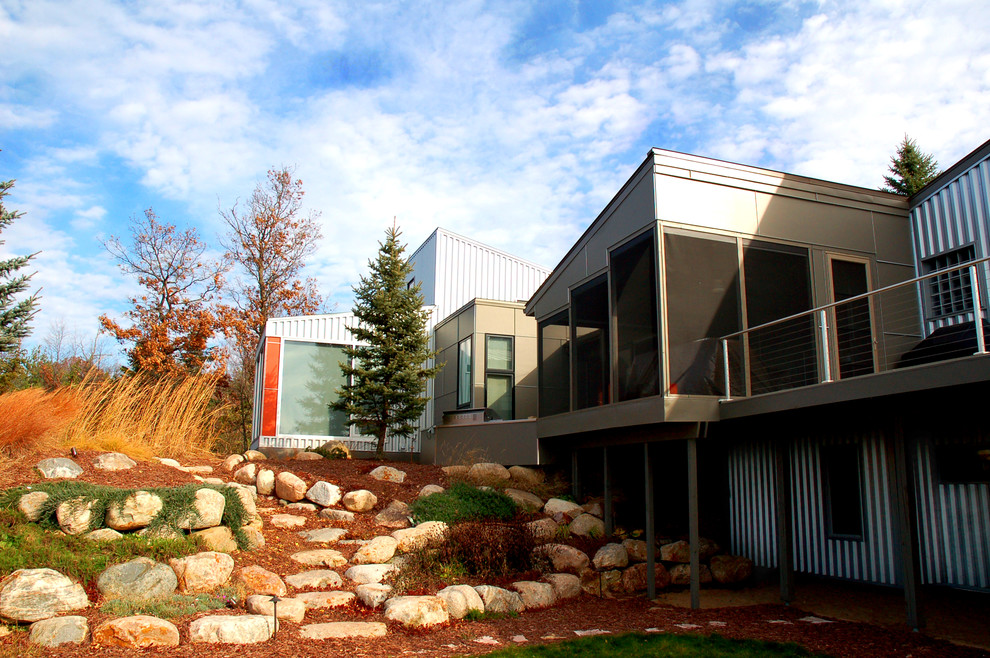 Einstöckiges Modernes Haus mit Mix-Fassade in Minneapolis