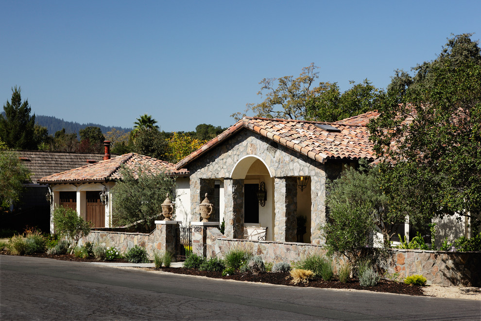 YOUNTVILLE WINE COUNTRY RETREAT Mediterranean Exterior San