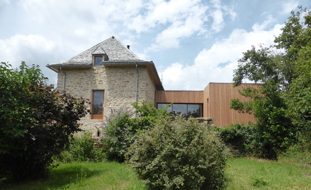 Au fil du temps - Farmhouse - Exterior - Toulouse - by Ecoumene ...