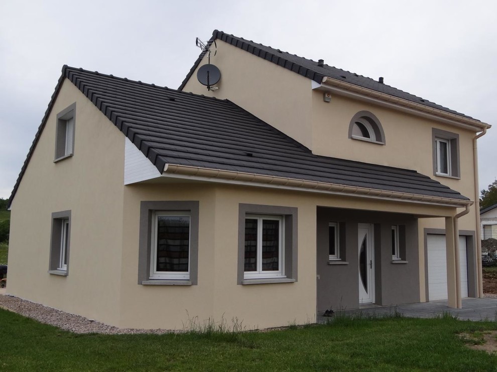 Crépi grésé Contemporary House Exterior Nancy by Global — free download