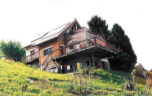 Exemple d'une façade de maison montagne.