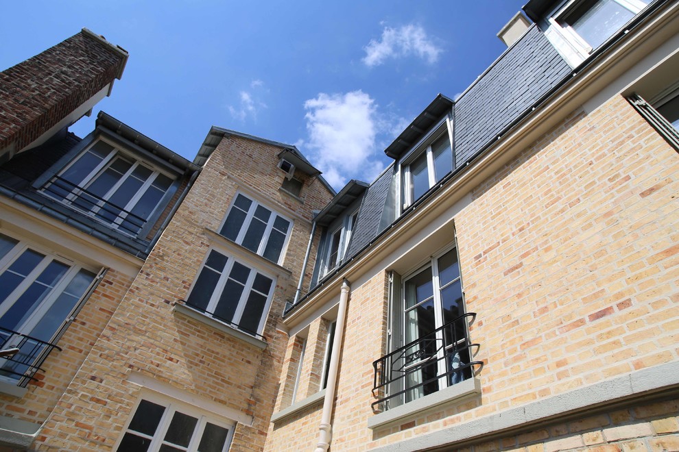 Example of a trendy exterior home design in Paris