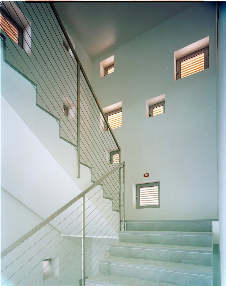 Mittelgroße Moderne Treppe in Sonstige