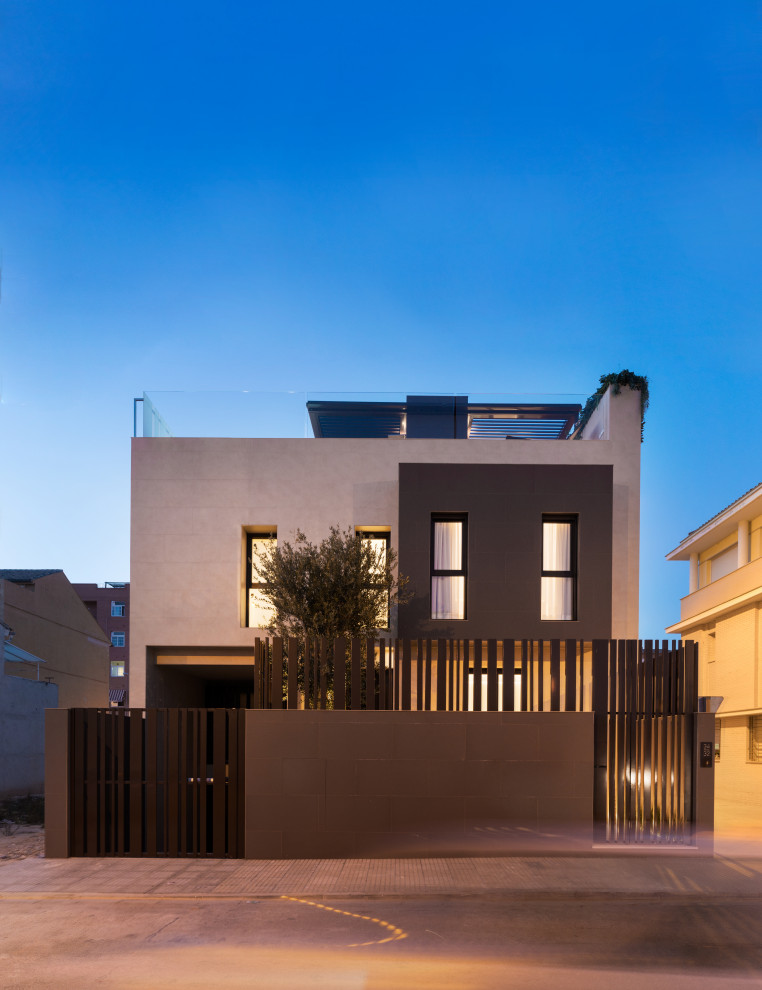 Design ideas for a house exterior in Valencia.