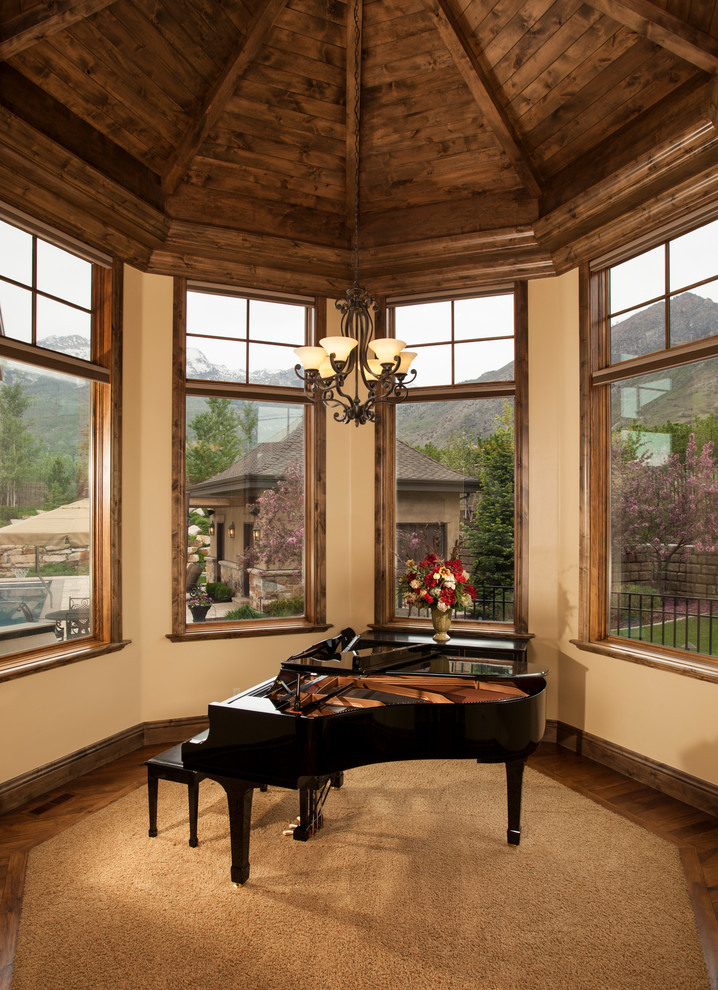 Klassisches Wohnzimmer in Salt Lake City