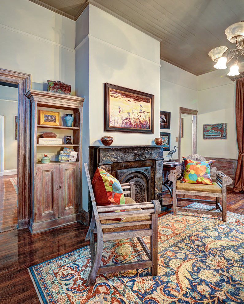 Mid-century modern family room photo in Charleston
