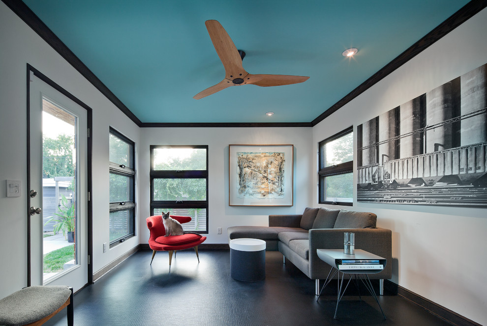 Идея дизайна: гостиная комната в современном стиле с полом из линолеума и белыми стенами без камина, телевизора
