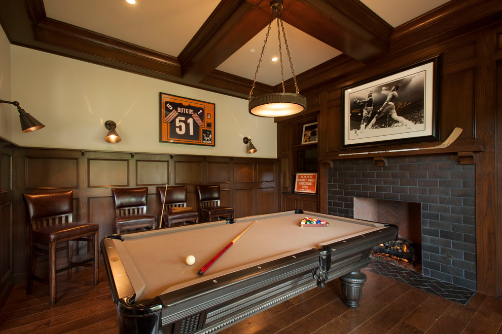 Inspiration for a traditional games room in Los Angeles.